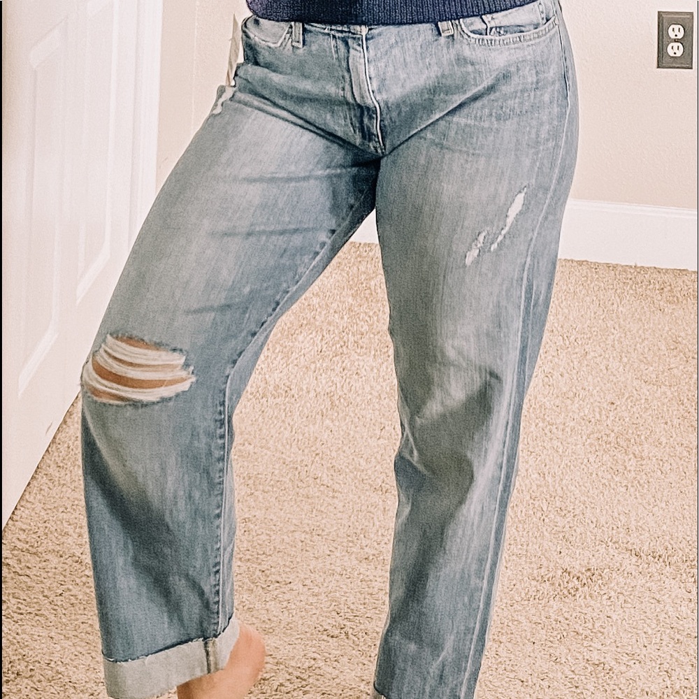 Joe’s Jeans Niki Mid Rise Boyfriend 30 NEW
